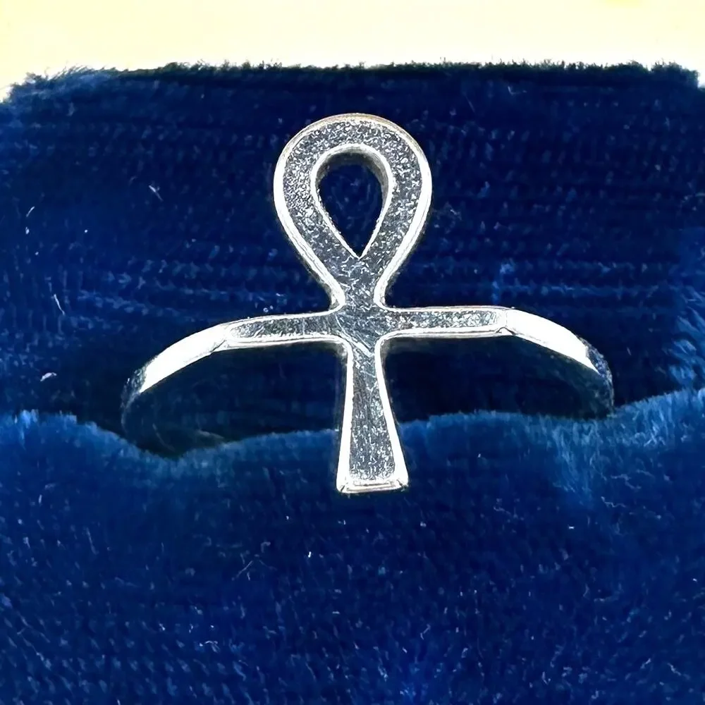 Vargas vintage 925 sterling silver Ankh Egyptian hieroglyph key of life ring 6